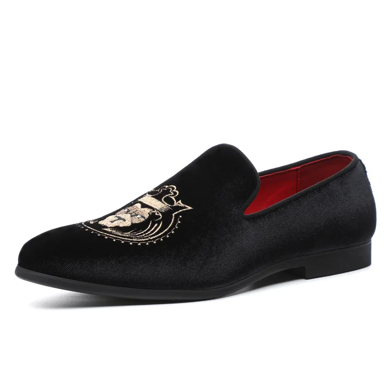 Luxury Designer Fashion Pointed Black Embroidery Velvet Shoes Men Casual Loafers Formal Dress Footwear Sapatos Tenis Masculino