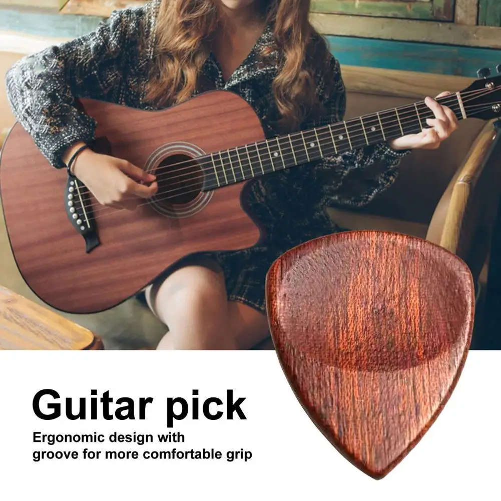 1 pc 3.2*2.7cm palheta de guitarra de madeira portátil artesanal palheta presente para amigo acústico baixo elétrico picareta acessórios