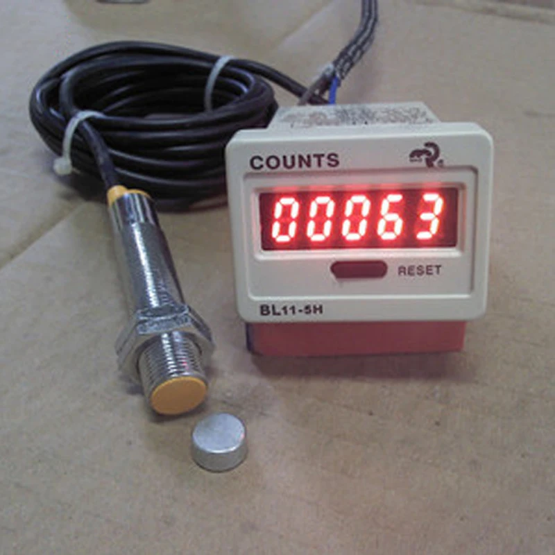 LED Punch Counter Digital Display Reciprocating / Rotating Mechanical Counting Magnetic Induction Electronic Counter