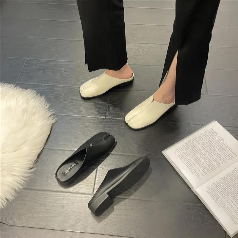 

New Fashion Tabi Ninja Flats Leather Split Toe Flat Shoes Woman Cozy Loafers Female Casual Low Heels Ladies Muller Shoes