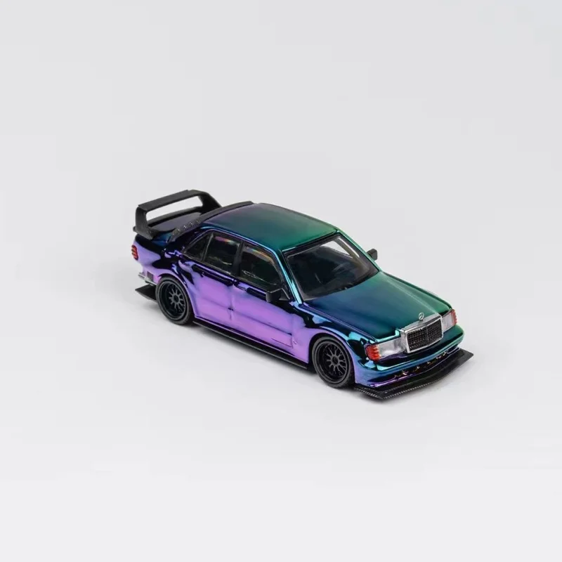 

DCM 1:64 BENS 190E electroplating modified simulation alloy car model