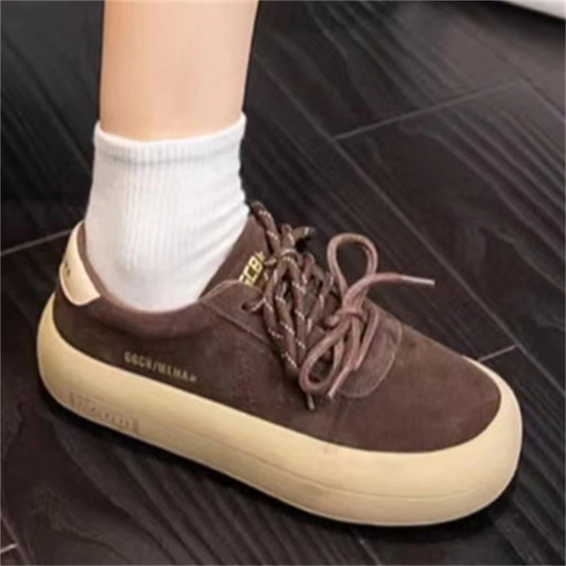 2024 New Genuine Leather Women\'s Shoes Korean Version Soft Sole Breathable Internet Famous Thick Sole Casual Sports Board Shoes