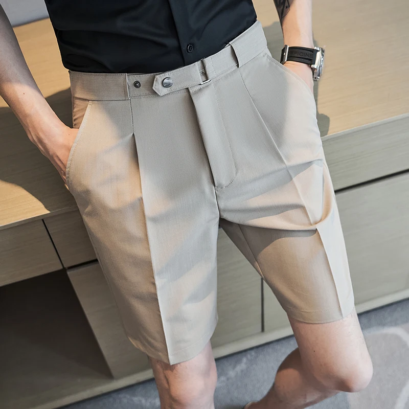 Pantaloncini da abito estivi da uomo Moda stile Inghilterra Pantaloncini casual slim dritti da uomo Tinta unita Comodo elastico in vita al ginocchio