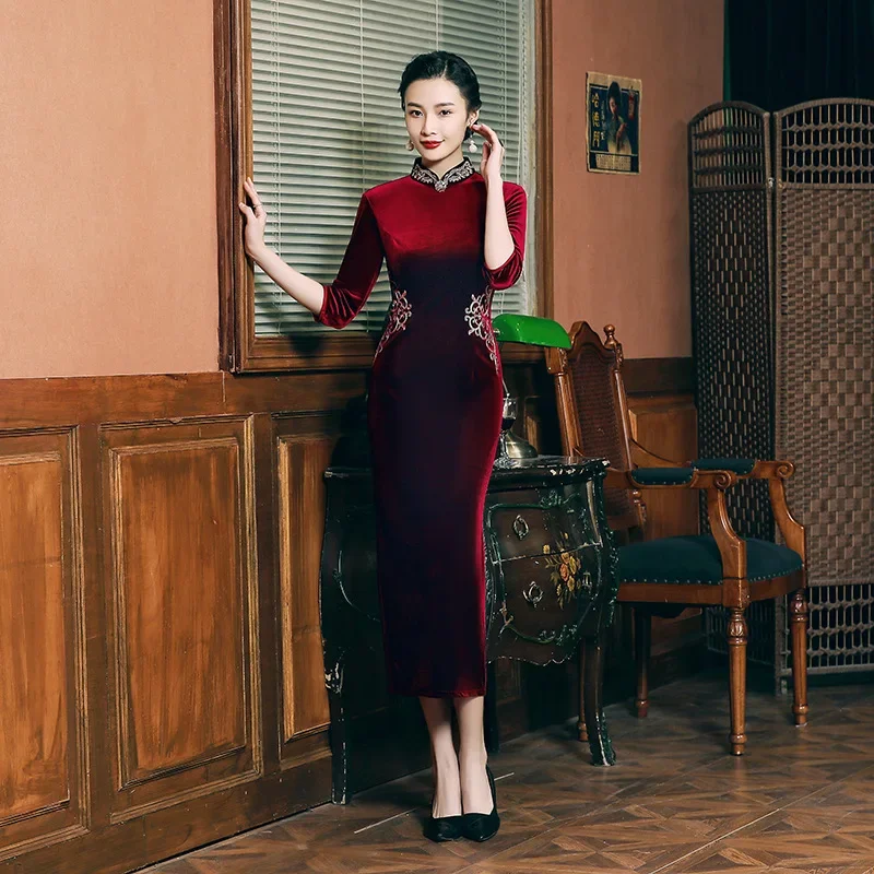 

Yourqipao High-end Velvet Cheongsam Autumn and Winter Chinese Improved Long Sleeve Qipao Mother Hanfu Dress