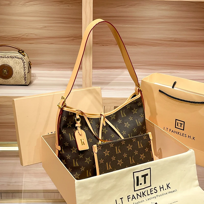 

Leather presbyopia tote bag, high-end sense, large-capacity commuting, single shoulder and armpit big bag.