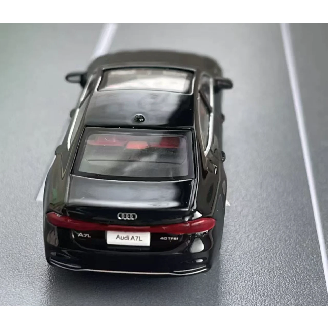 دييكاست 1:64 مقياس 2022 أودي A7L سبيكة سيارة نموذج تحصيل لعبة هدية تذكارية عرض حلية
