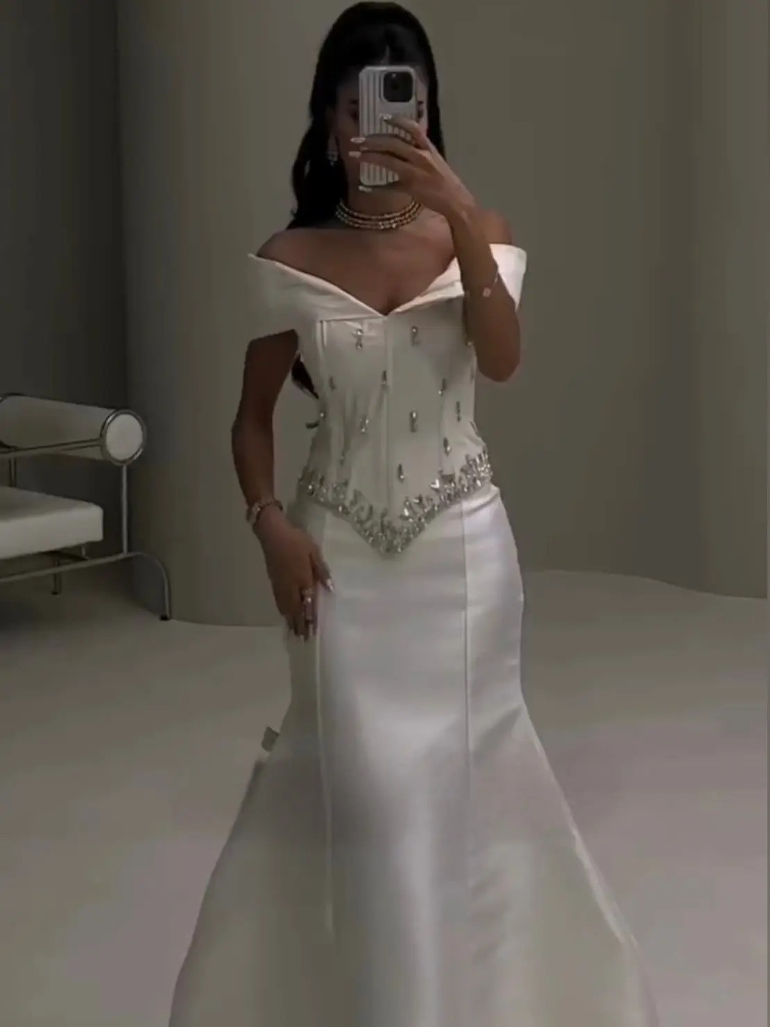 

2025 Custom Made A-Line Strapless Satin Party Dress Sexy Spaghetti Straps Sleeveless Prom Dress Crystal Zipper Back Evening Dres
