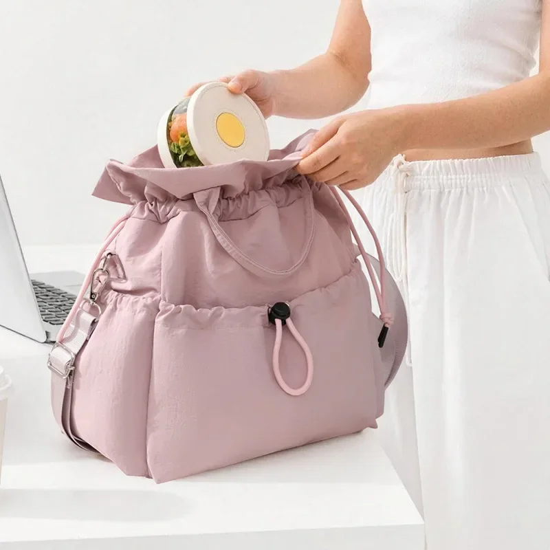 A High appearance drawstring lunch bag, student office worker insulated lunch box bag, hand-held large capacity lunch bag