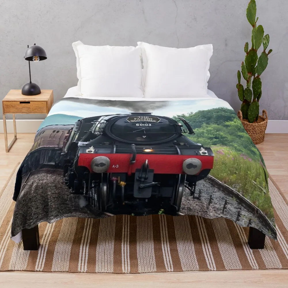 Flying Scotsman crossing the points Throw Blanket Sofas Camping Multi-Purpose Warm Blankets