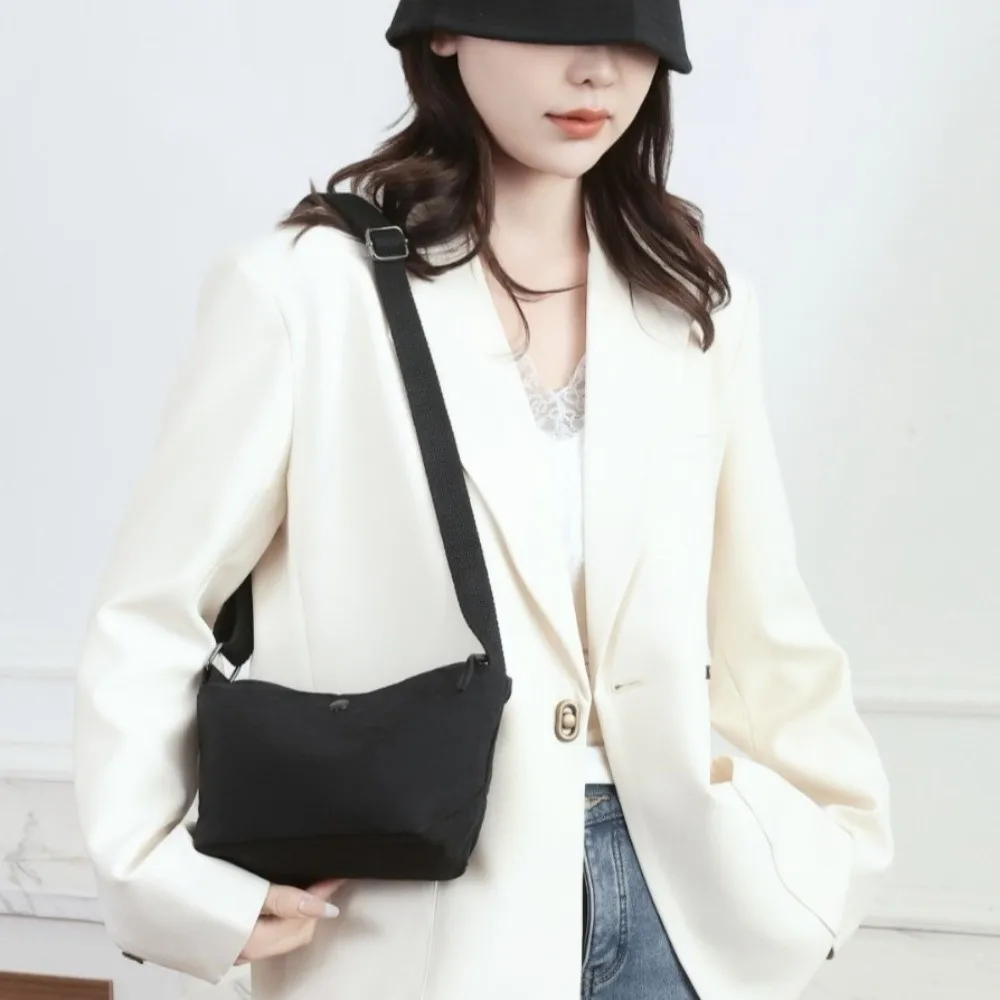 

Однотонная нейлоновая сумка-мессенджер в корейском стиле, сумка через плечо из холщовой ткани в форме пельменя, легкая сумка на одно плечо большой вместимости