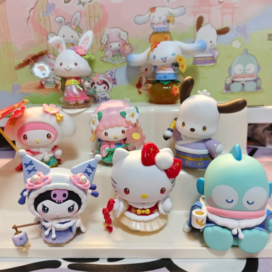 

Персонажи Sanrio сезон, праздничная серия Attirers, слепая коробка, милая аниме-фигурка Куроми, загадочная коробка, орнамент, модель куклы, подарочные игрушки
