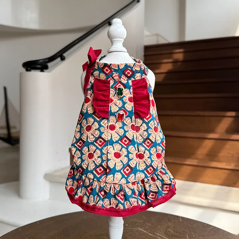 Retro print dress -Princess-style dog outfit for daily use,party or wedding, with ruffled edges and featuring gemstones and bows