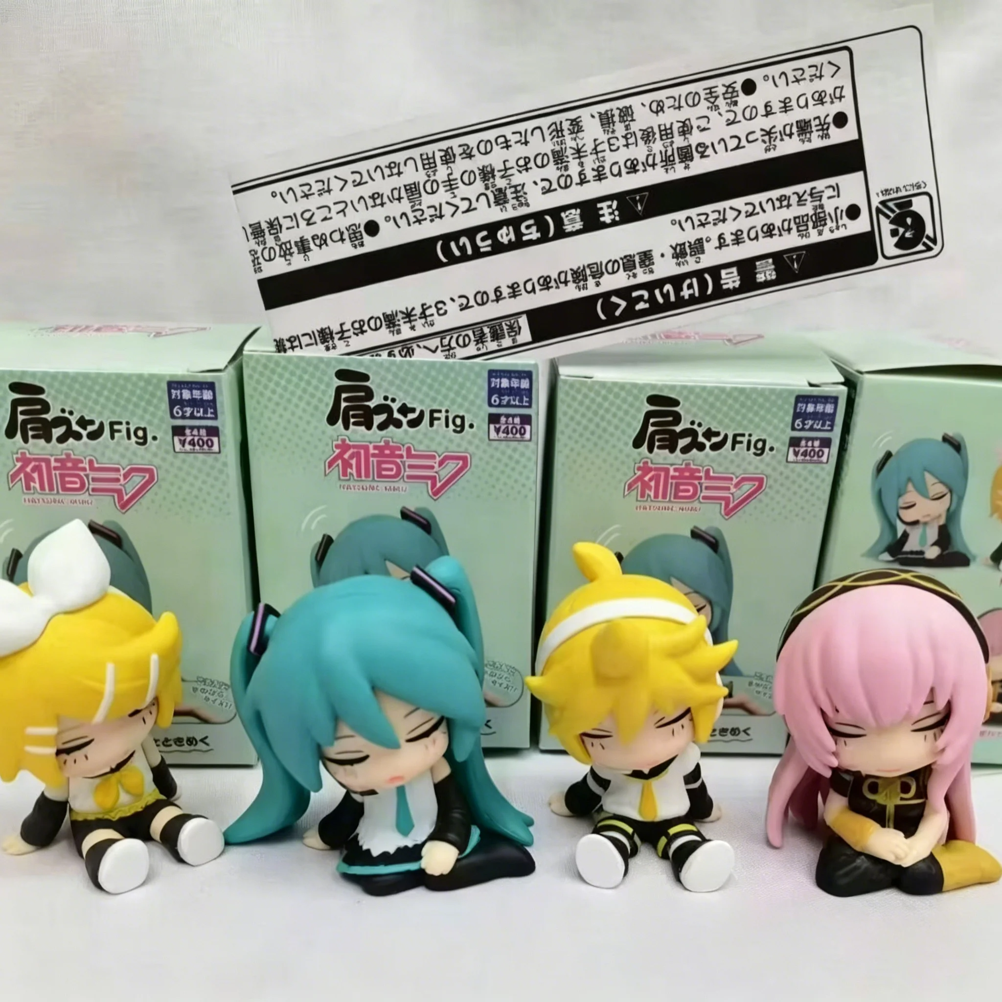 Anime Q-Version Hatsune Miku PVC-Figur Modell Niedliche Sitzende PC-Gehäuse-Dekoration 4 Stile Desktop-Ornament Sammlerstück Trendiges Spielzeug Geschenk