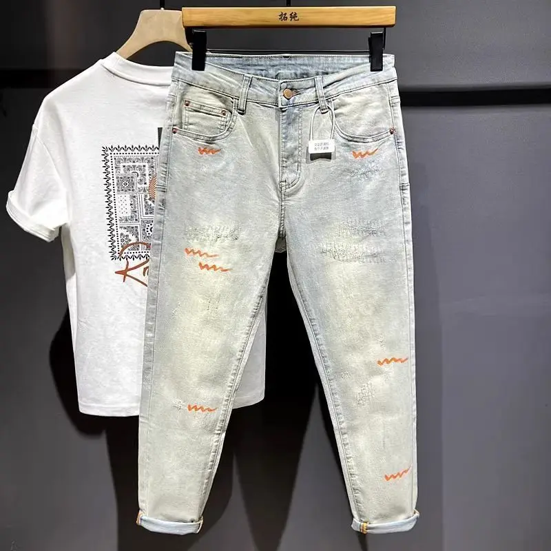 

2025 Summer Light-colored Korean Slim-fitting Small-footed Short Men's Trendy Brand Printed Jeans Cargo Pants Streetwear Men