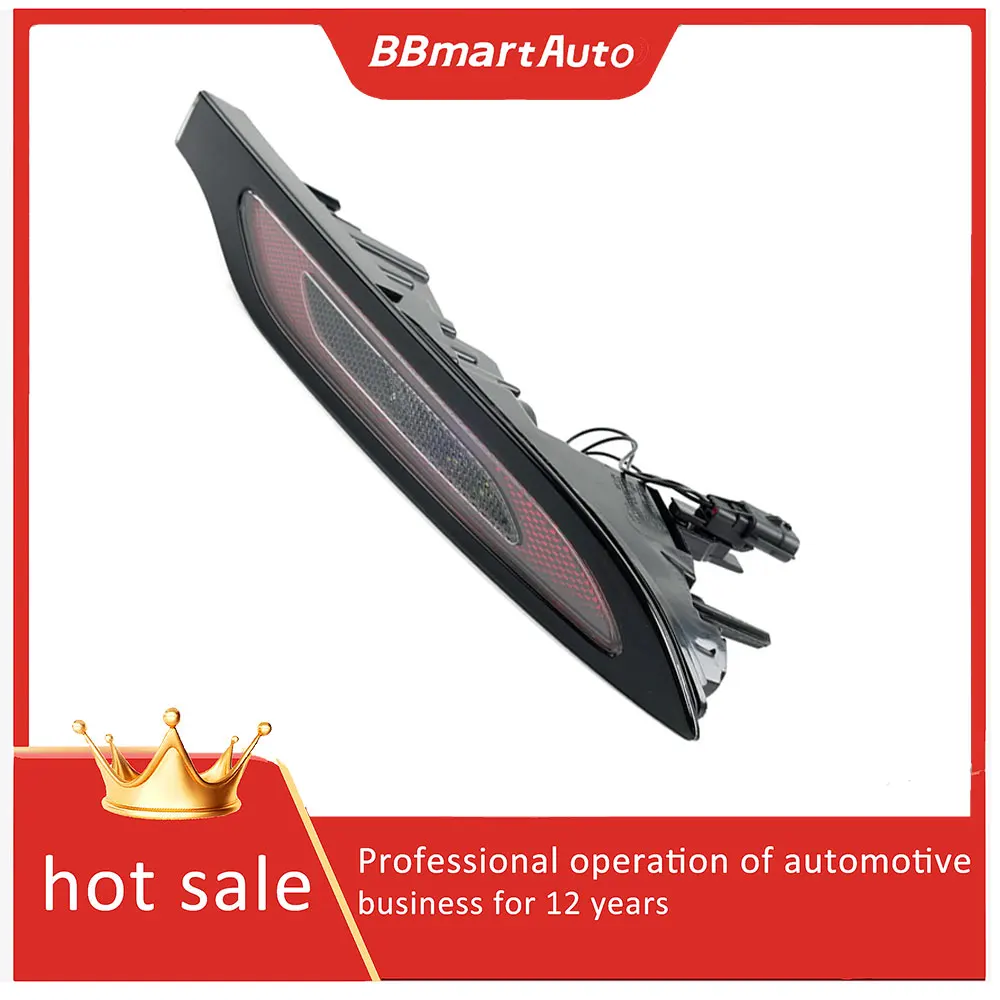 

LR166613 BBmart Car Rear Bumper Fog Light Rear Brake Stop Lamp Stripcars part auto For Land RoverNEW RANGE ROVER EVOQUE 2019