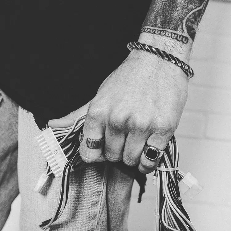 Edelstahl Mode einfache verstellbare Armband Herren klassisches Design Twist Armband einzigartige offene Armreif Schmuck Geschenk Großhandel – Detail 4