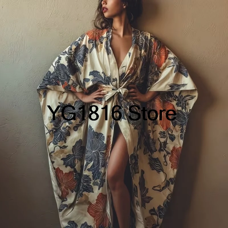 3D Damen-Kimono-Bademantel in Creme und Marineblau mit botanischem Muster, leichter, fließender Loungewear und Strandwickel