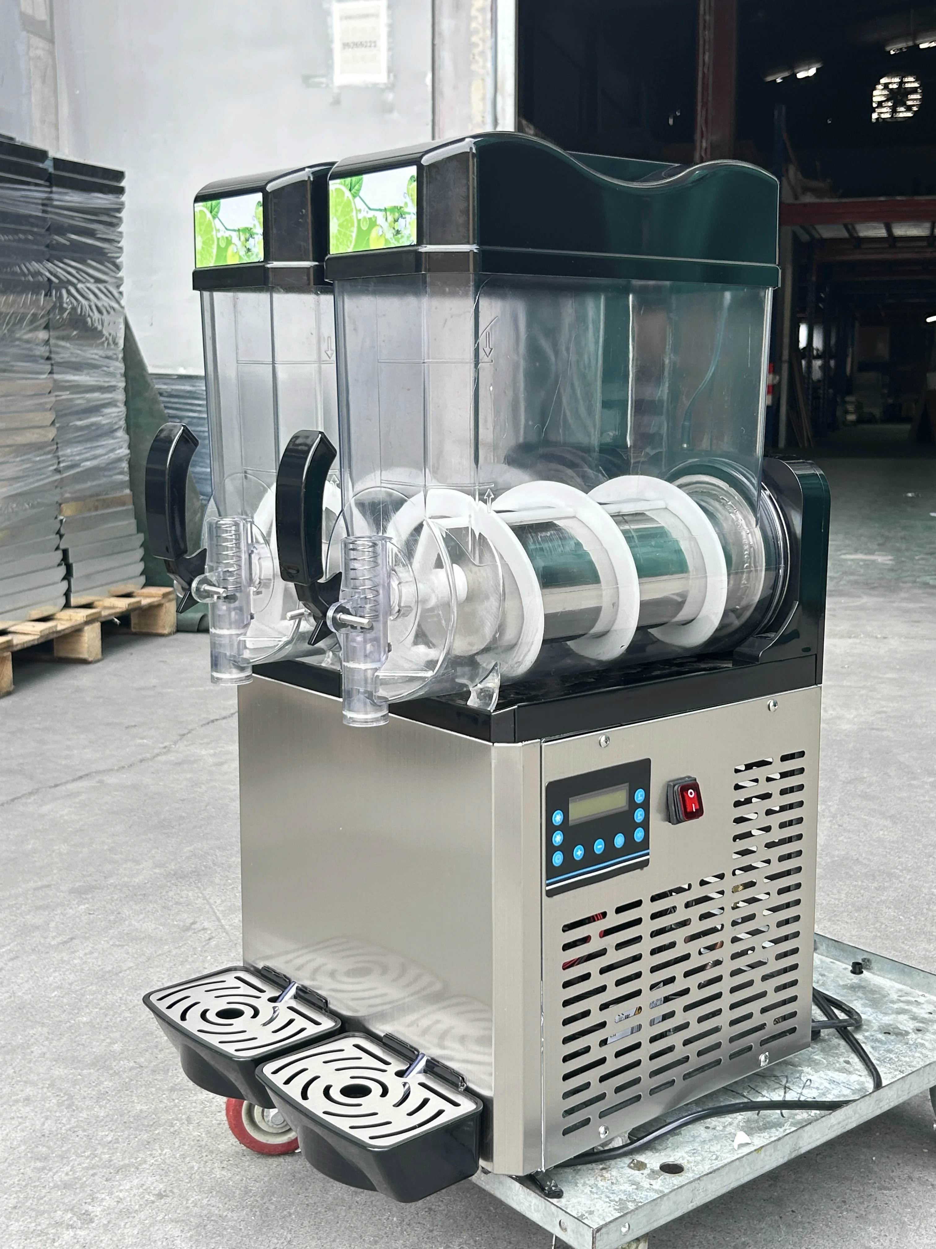 

Smoothie Machine 2 Tanks 15L Slushy Maker Slushie Ice Making Machine Drink Slush Machine for Commercial Food