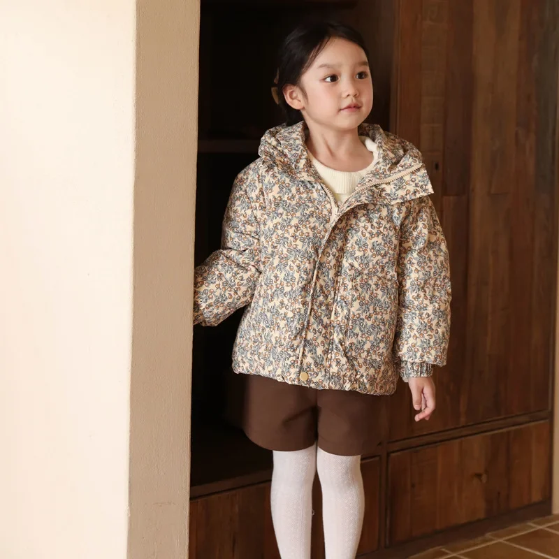 الأطفال الشتاء بطة أسفل السترات الأزهار طباعة مقنعين رشاقته معطف دافئ لمدة 4-6 سنوات الفتيان والفتيات بيبي موضة ملابس الاطفال