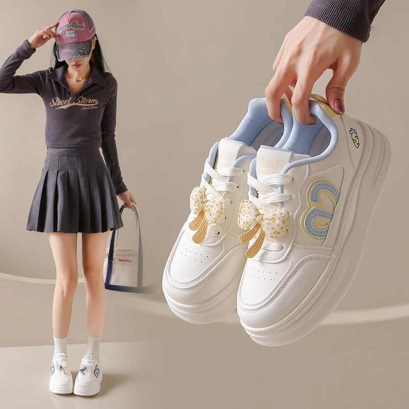 

Новинка 2023 года, весенние женские дышащие кроссовки, модная обувь, милые кроссовки на толстом каблуке, повседневная спортивная обувь на платформе для бега