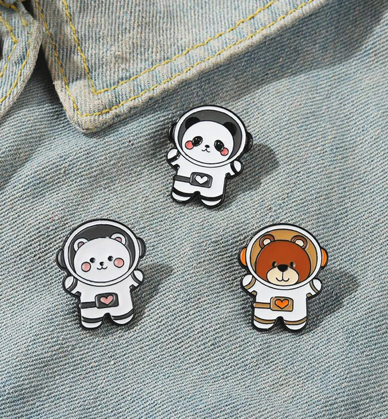 Pines tas lencana kartun seperti anak-anak perhiasan bros hadiah untuk pecinta ruang hewan astronot Enamel pin Panda kucing beruang coklat