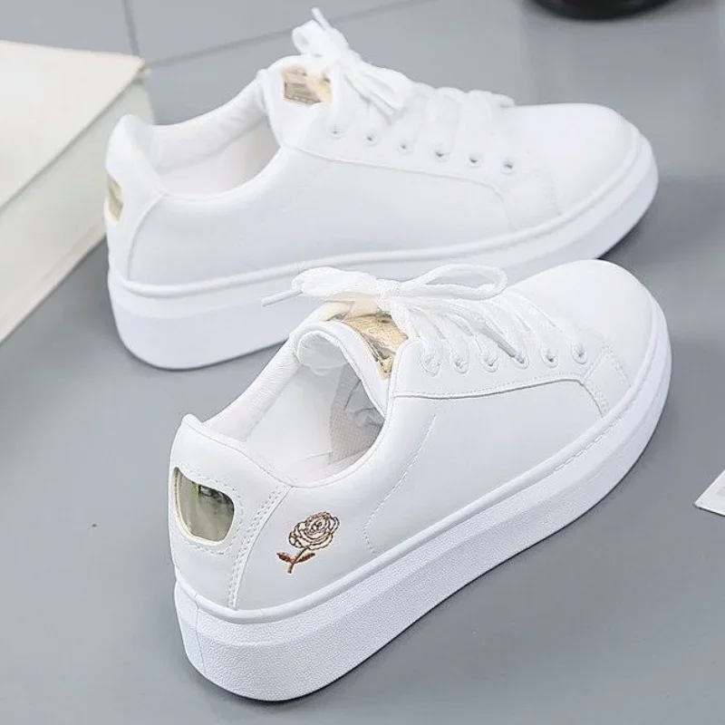 Women Casual Shoes Spring Autumn Sneakers Fashion White Breathable Embroidered Flower Lace-Up Tennis shoes