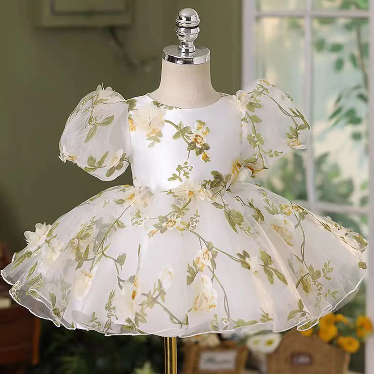 فستان Dreamy Vow J426 مزين بالزهور المطرز للفتيات الصغيرات مع فيونكة للأطفال عيد الفطر وحفلات الزفاف وأعياد الميلاد