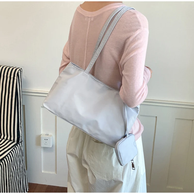 Karierte Canvas-Umhängetasche für Damen, leichte, lässige Pendler-Handtasche, Vintage-Tragetasche mit kariertem Muster und Farbblock-Design – Detail 27