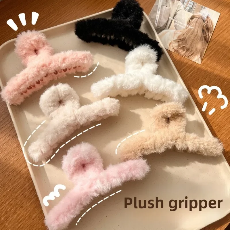 

13CM Winter Fur Hair Claw Women Elegant Acrylic Crab Barrette Hairpin Girl-Hair Accessories Furry Headwear Hair Claw Tool Ins