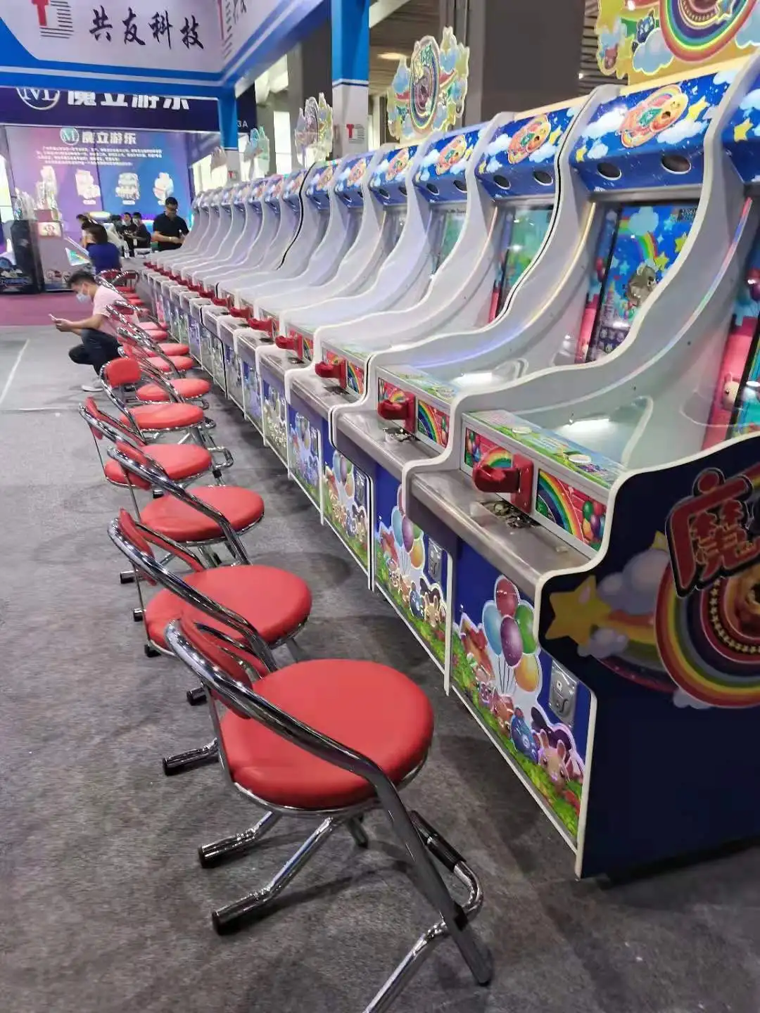 Video Game Animation City Playground Game Console Seat Mobile Phone Cabinet Rotating Hot Pot Leisure High Stool