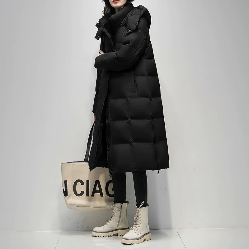 سترة شتوية للنساء 2026 النسخة الكورية الجديدة 90% معاطف بطة بيضاء أسفل مع قلنسوة معطف طويل مقاوم للرياح ومضاد للمطر
