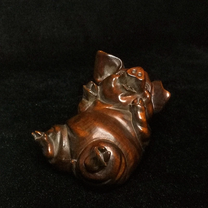 YIZHU CULTUER ART Size 2.6 Inch Old Chinese Hand carved Boxwood Wood Pig Figure Statue Home Desk Decoration Gift Collection