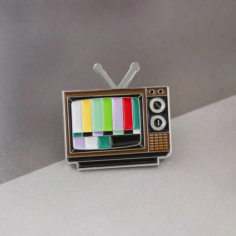 Vintage TV Pin No Signal In 80s Lapel Pin Be riotous with colour Rainbow Brooch Custom Fashion Jewelry Badge Remembrance Gift