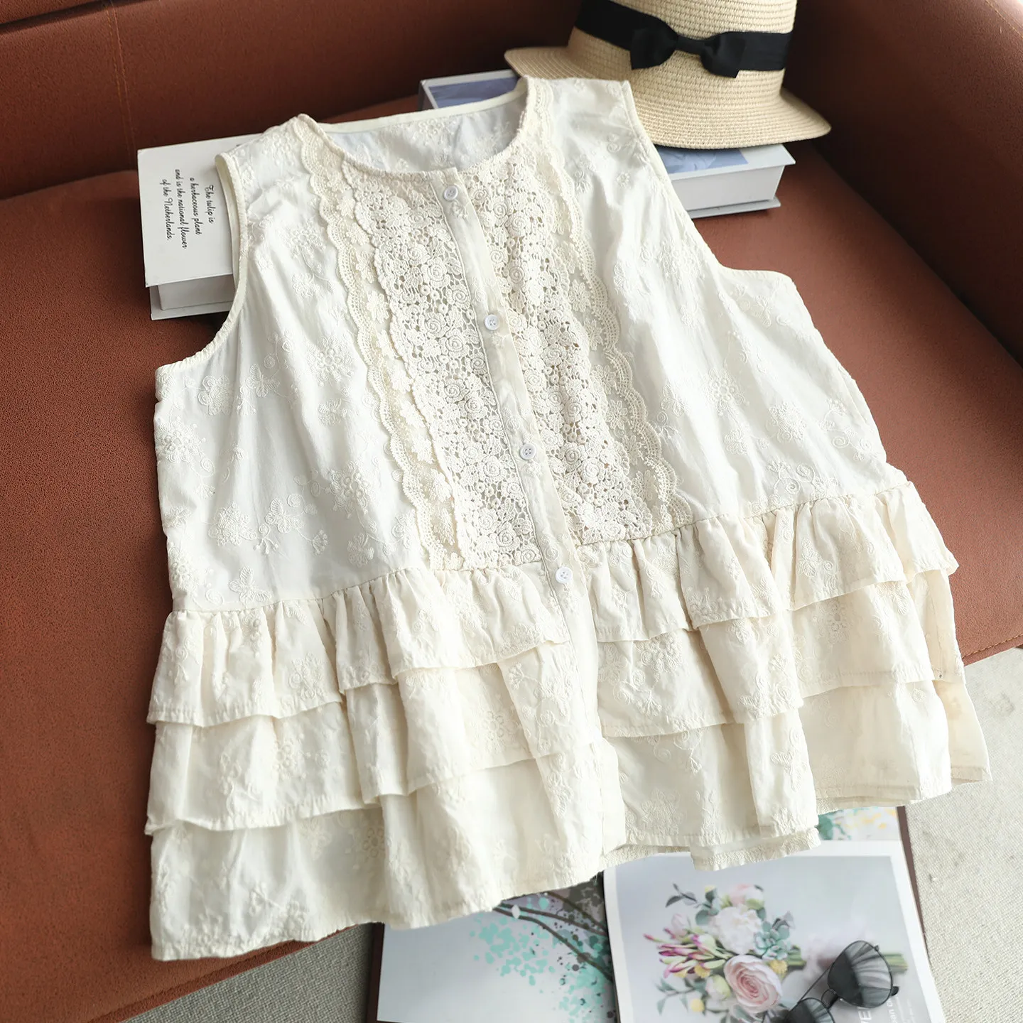 

Japanese Sweet Mori Girl Lace Embroidery Ruffles Cotton Vest Outwear Women Summer O-Neck Sleeveless Casual Loose Tank Tops