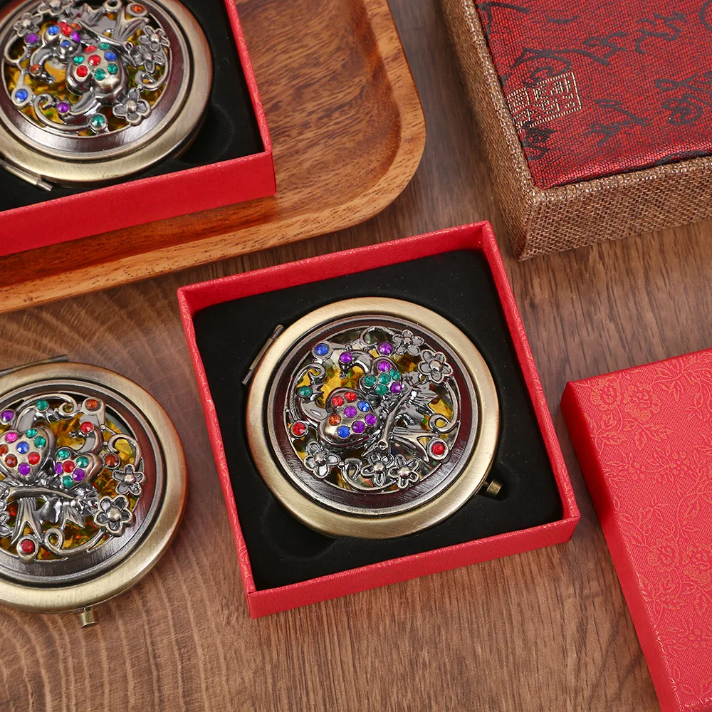 Round Compact Mirror Vintage - Style Mini Metal Makeup Mirror Women's Gift Pocket Folding Double-sided Makeup Mirror 7cm