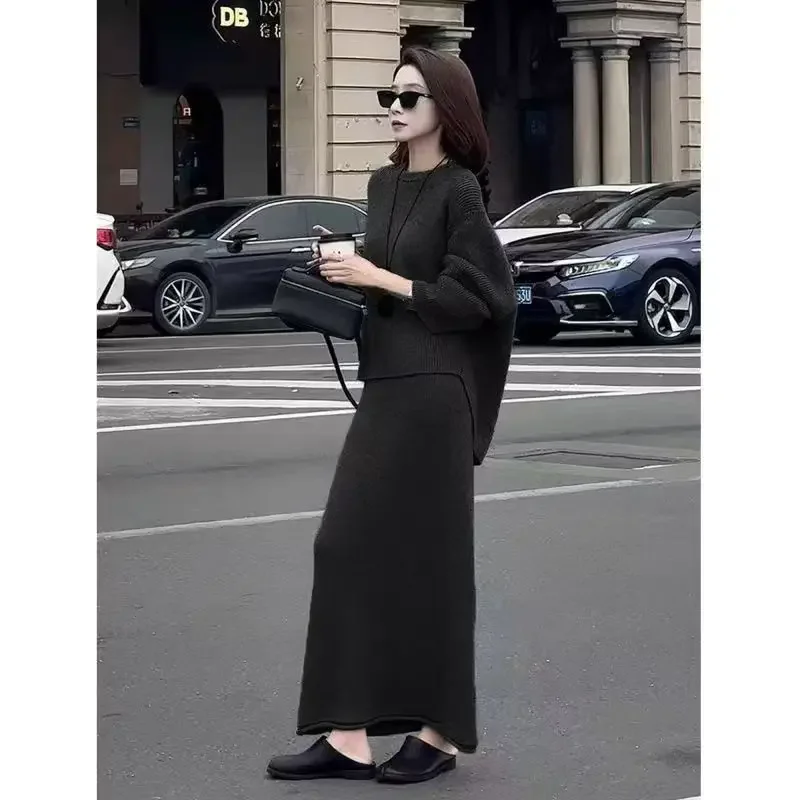 

Элегантный серый вязаный свитер и юбка «рыбий хвост» Комплект из двух предметов Женская мода Осенний сезон Короткий передний длинный дизайн сзади