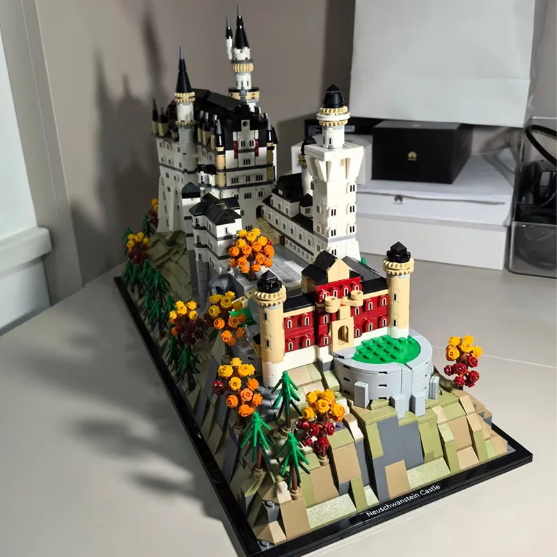 

Замок Neuschwanstein, архитектурная модель, Европейский замок, лесной пейзаж, строительные блоки, кирпичная игрушка, Рождественский подарок