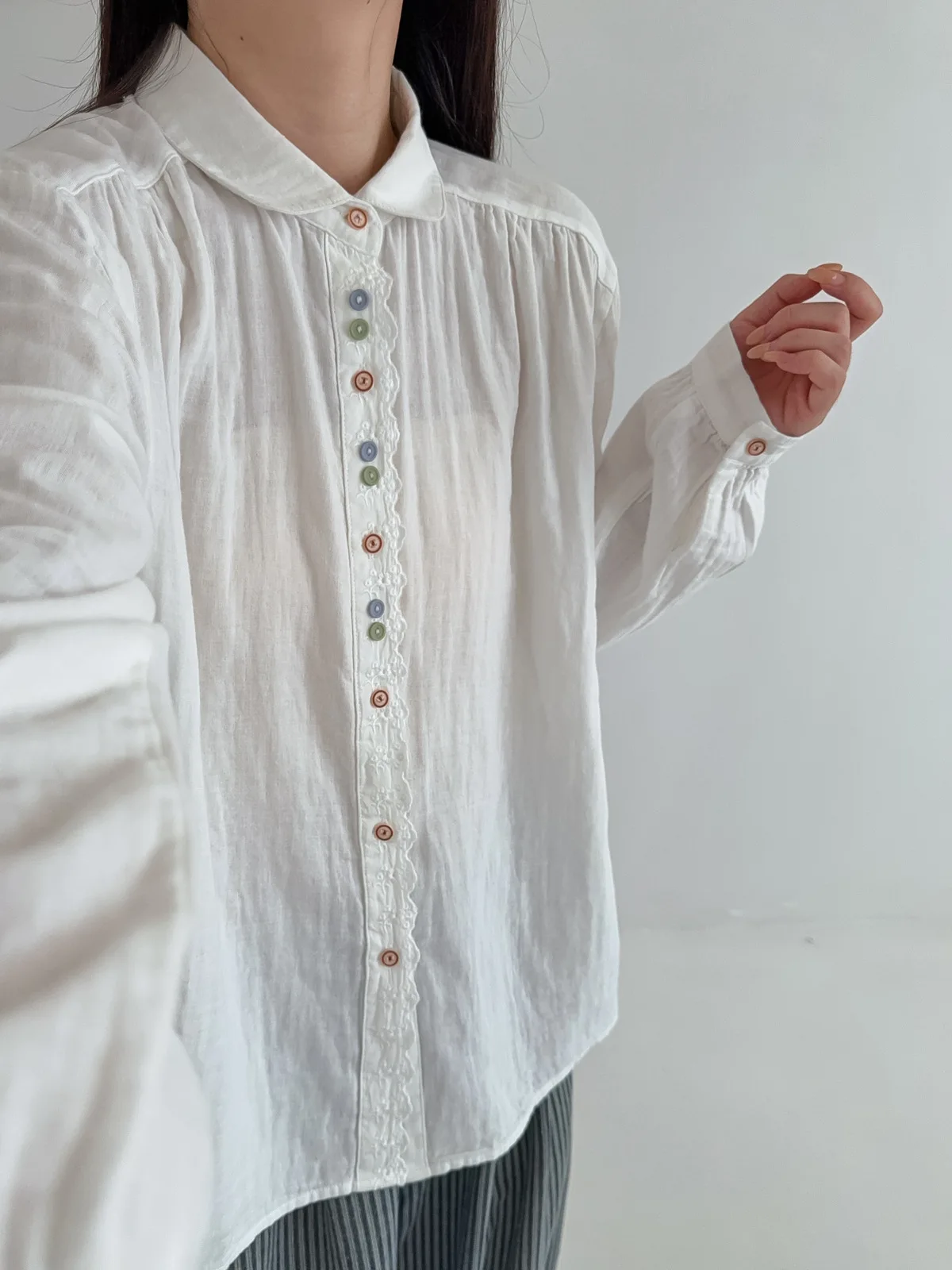 New 2025 Autumn Cotton Yarn Long Sleeve Shirt, Women Turn-down Collar Lace, Mori Girl Colorful Buttons Loose Blouse T5O456CC