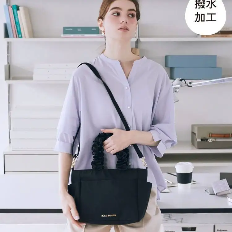 

Японская новая милая сумка-тоут 2026 года с защитой от брызг, на плечо, для женщин, повседневная, универсальная, для поездок на работу, портативная сумка-мессенджер для женщин