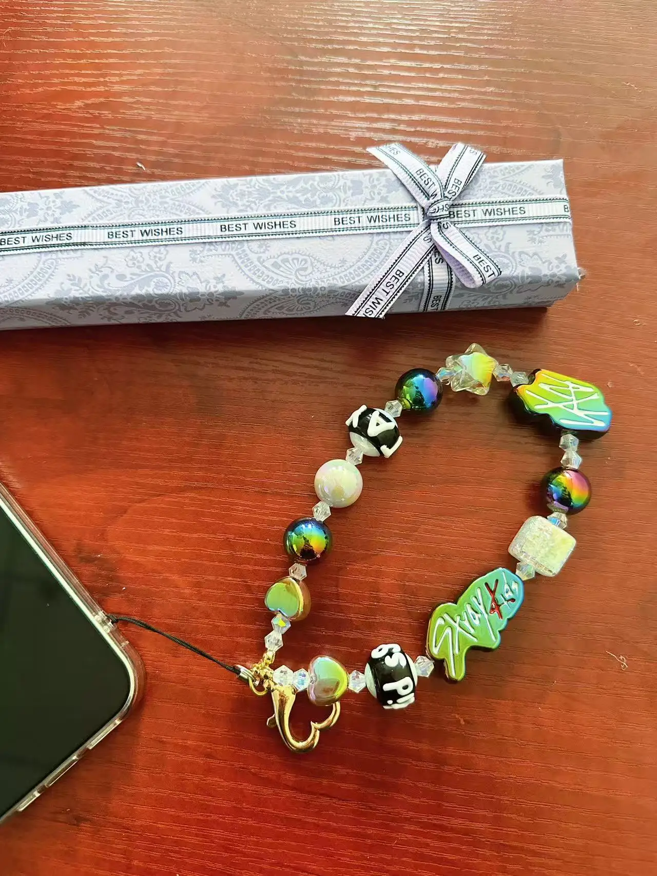 

SKZOO kpop Trendy Stray Kids Colorful Beaded Phone Chain Bag Keychain Decorative Accessory birthday gift