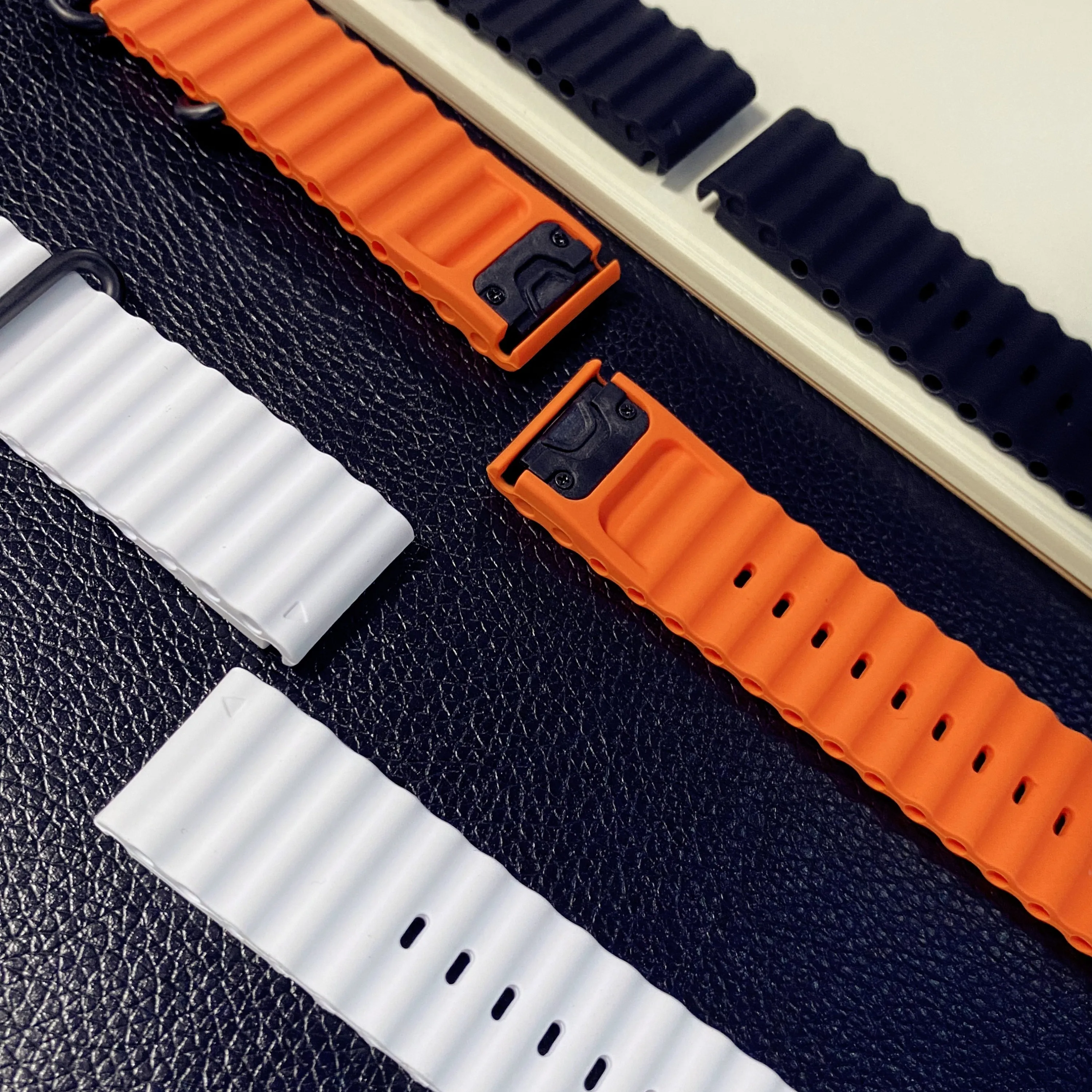 Runcool 22/26 مللي متر لـ Garmin FENIX 7 PRO/7xpro 6 6pro سوار معصم رياضي قابل للتنفس FENIX 5 5plus/5x سوار معصم بديل من السيليكون