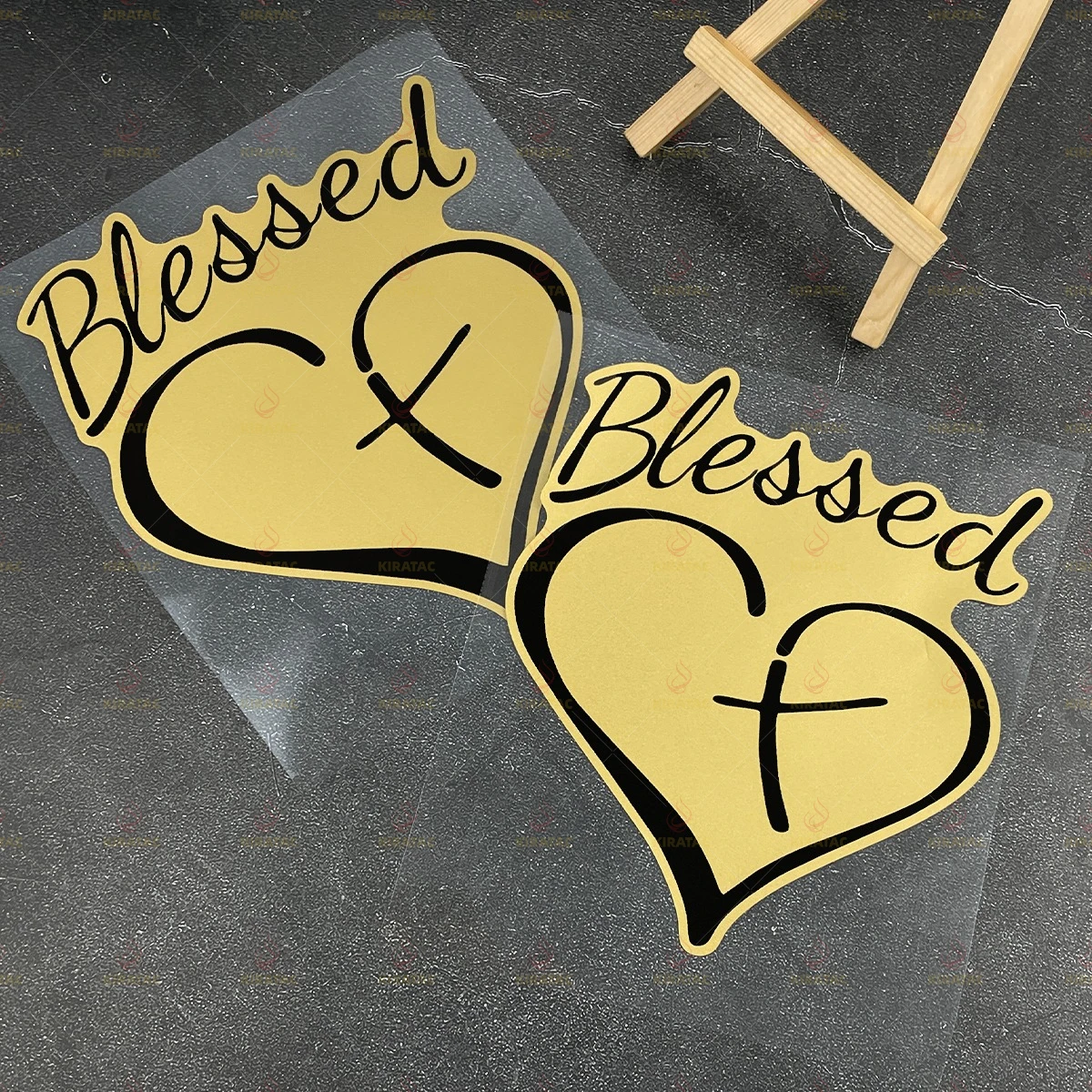 

Матовая Золотая благословенная наклейка на мотоцикл, водостойкая для обтекателя мотоцикла, топливный бак, автомобильные окна, скутера, универсальные виниловые наклейки