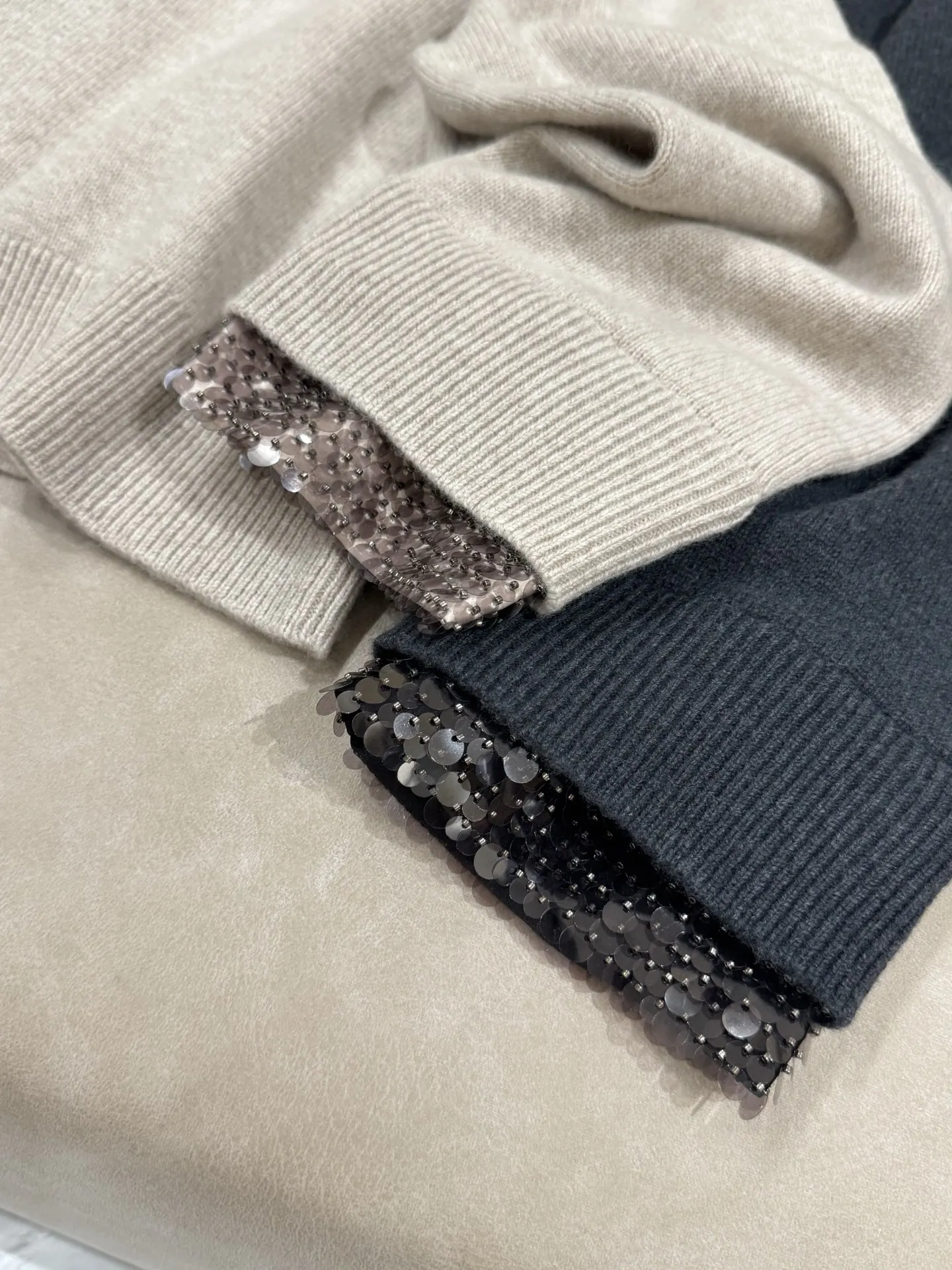 

Новый женский шерстяной пуловер с круглым вырезом, вязаный свитер с манжетами с пайетками, модный и универсальный