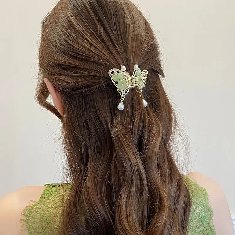 Chinese Style Auspicious Green Hair Claw 2026 New Arrival Faux Pearl Tassel Small Shark Clip For Women Half Up Hair Oriental Luc view 4
