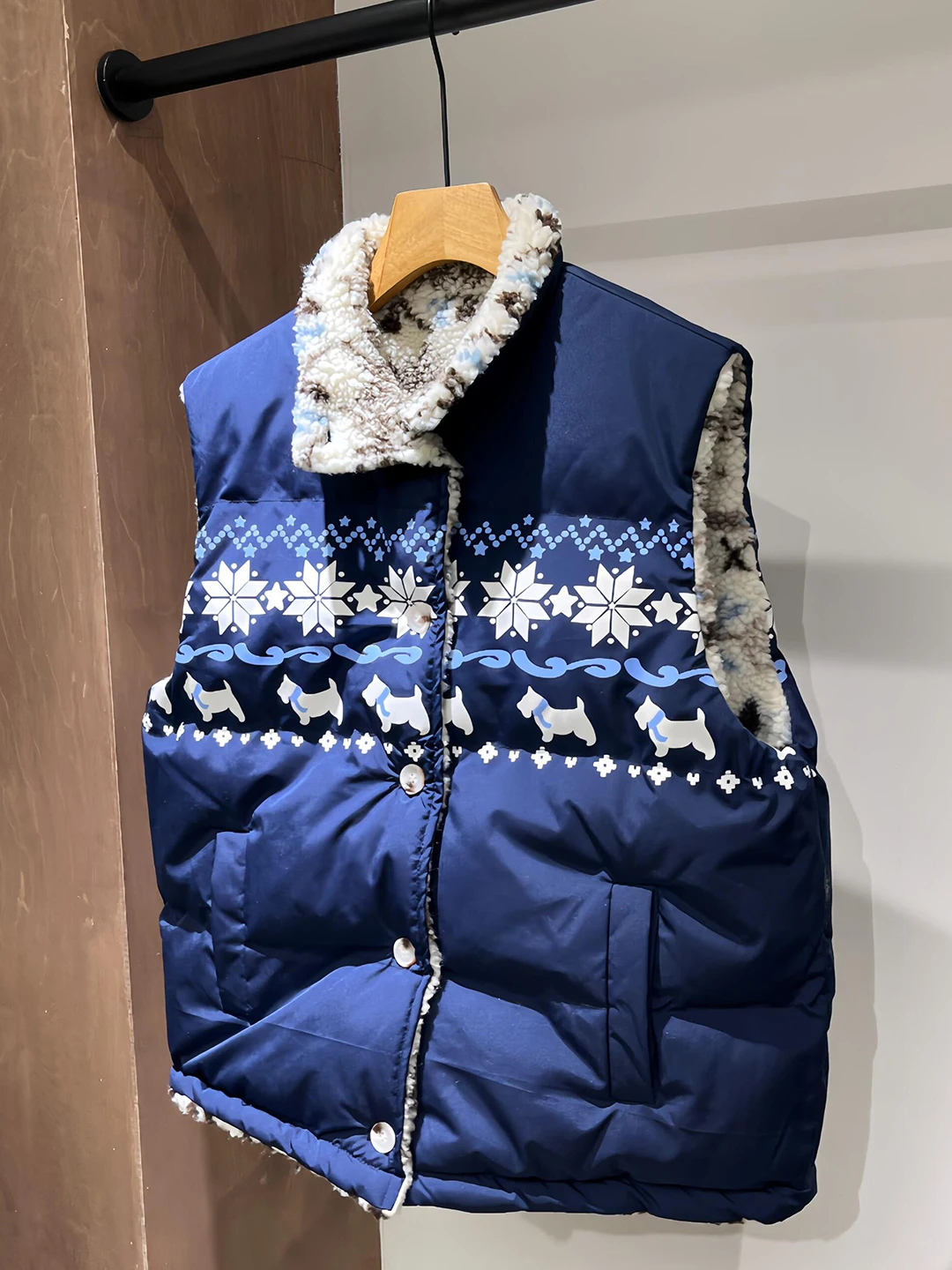 

Теплый мужской двусторонний хлопковый жилет на осень-зиму с воротником-стойкой, утепленный, молодежный, модный, свободного кроя, на одной пуговице