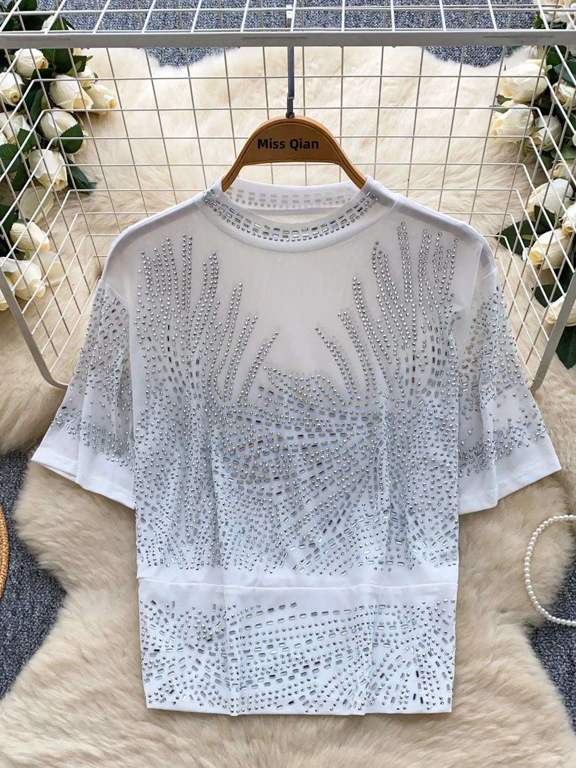 ort Sve T-irt Women's Autumn Faion 2025 New Version Netting Top Thin Sparkling Diamond Slimming Effect Casual Wear