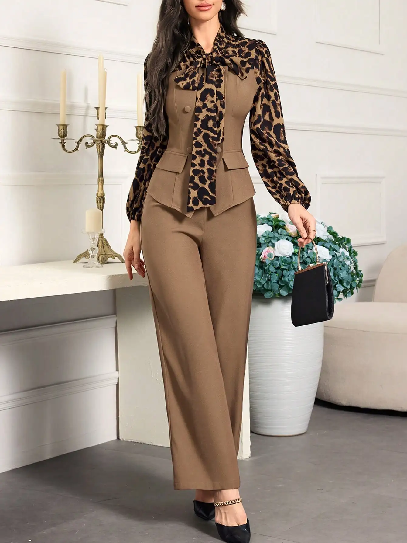 

Комплект из блузки с бантом в леопардовом принте и широких брюк цвета хаки из 2 предметов для офиса или повседневной носки