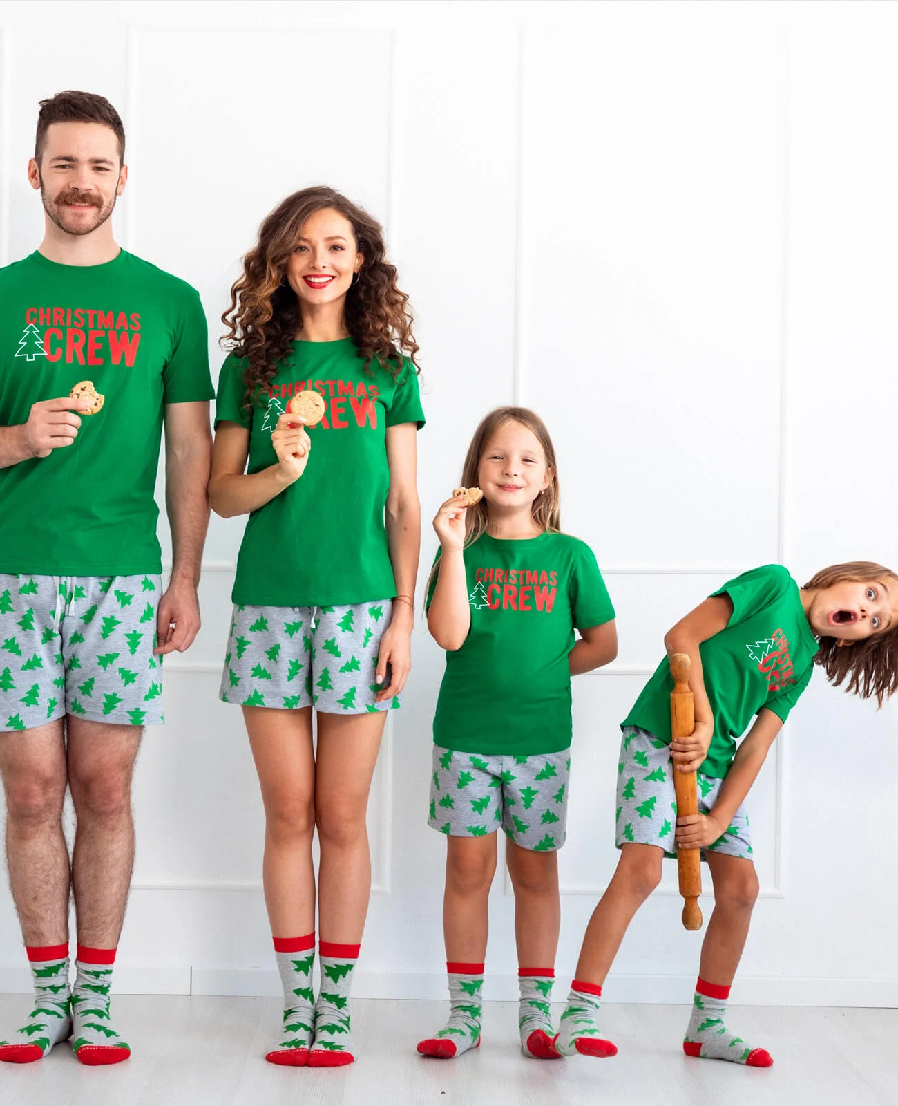 

Holiday Pajama Xmas Joy T-shirt Shorts Pajama Set Men and Women Lover Summer Hot Sale Faddish Casual Family Set Gift