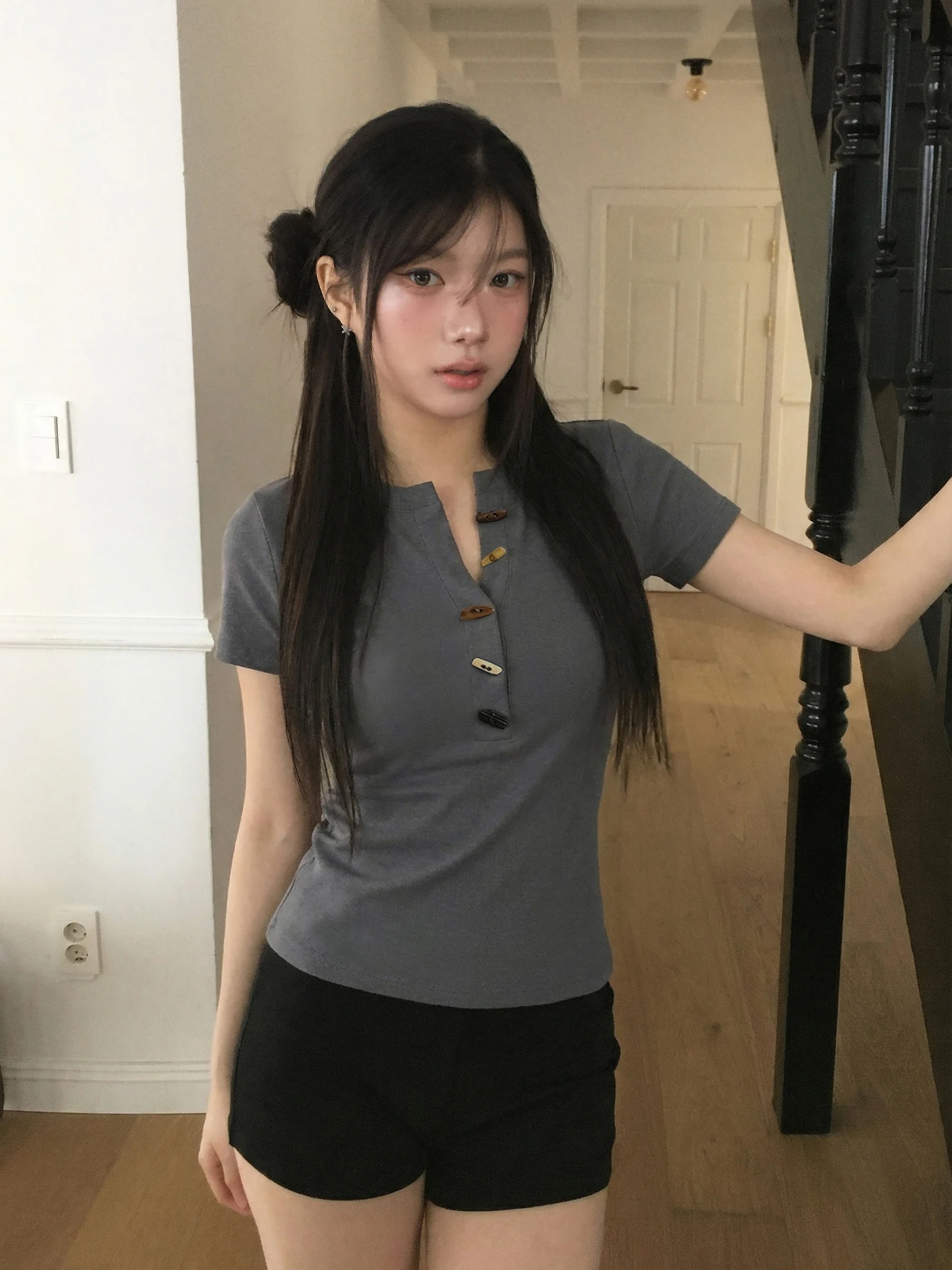 Gray Henry Collar Button Short Sleeve T-Shirt Women Summer American Style Slim Fit Short Length Shoulder Top Casual Style