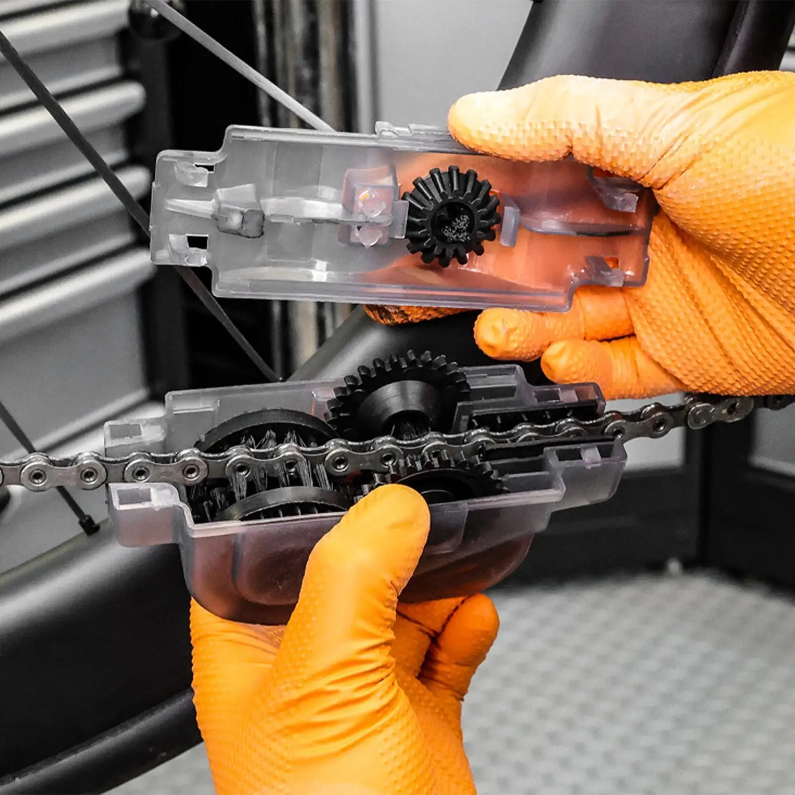 

Motorcycle Chain Cleaner Brush bicycle Bike Gear Chain Washer Tool And Rust Removal For Cleaning and Maintenance